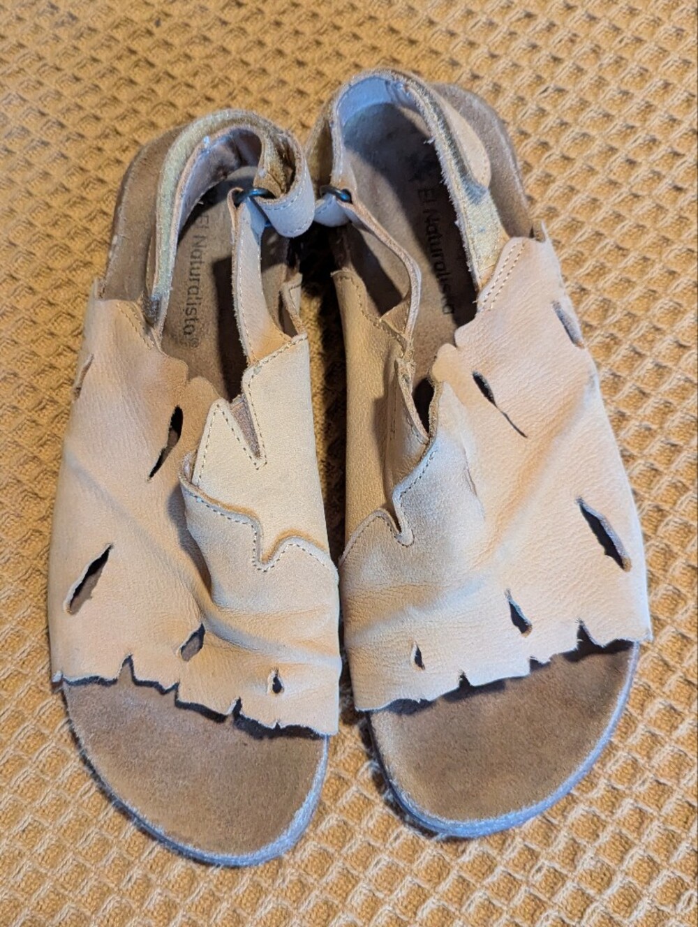 El Naturalista Womens Wakataua 5068  Sandals, 37